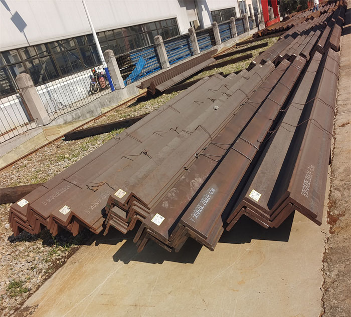 Q355D角鋼250×250×18mm大角鋼理論重量